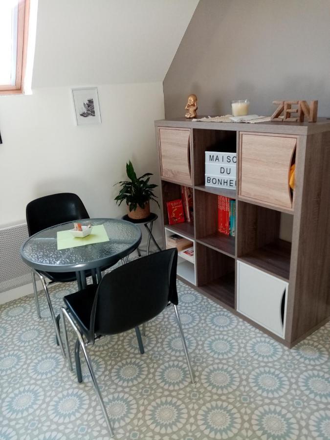 A La Maison Du Bonheur Audruicq Bagian luar foto